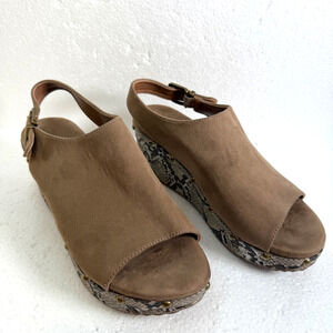 Boutique by Corky's Westbrook Snake Wedge Sandals Size 9 Platform Stud Open Toe